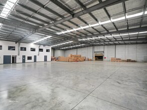 718 Geelong Rd, Brooklyn for lease Interior Photo- Image 1 of 9