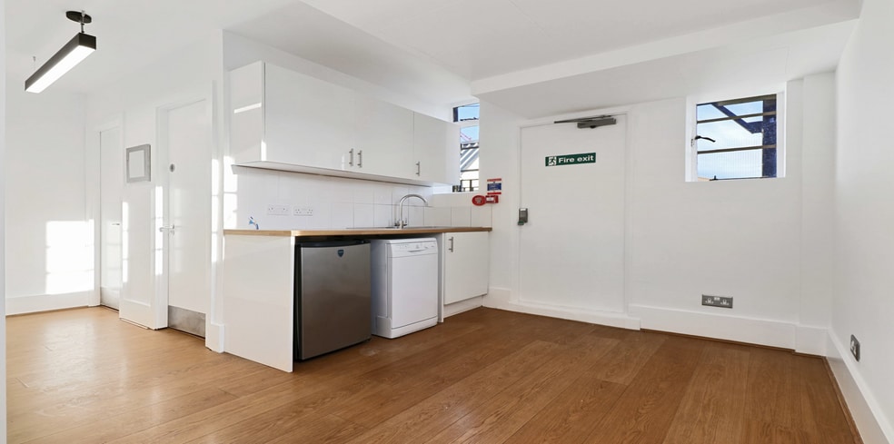 9 Argyll St, London for sale - Interior Photo - Image 1 of 1