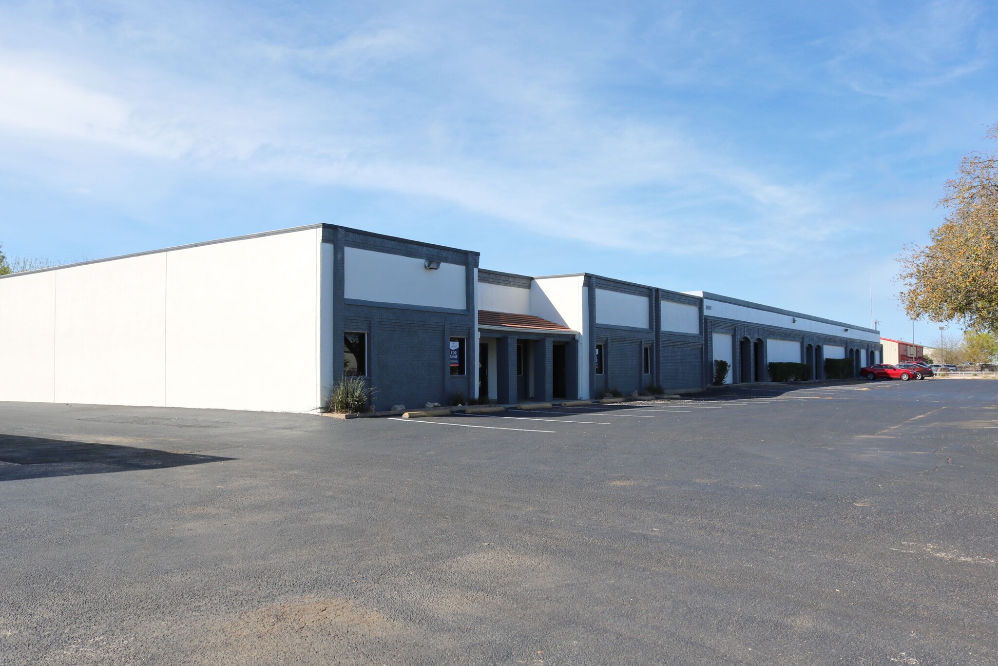 8001 Mainland Dr, San Antonio, TX for lease Building Photo- Image 1 of 6