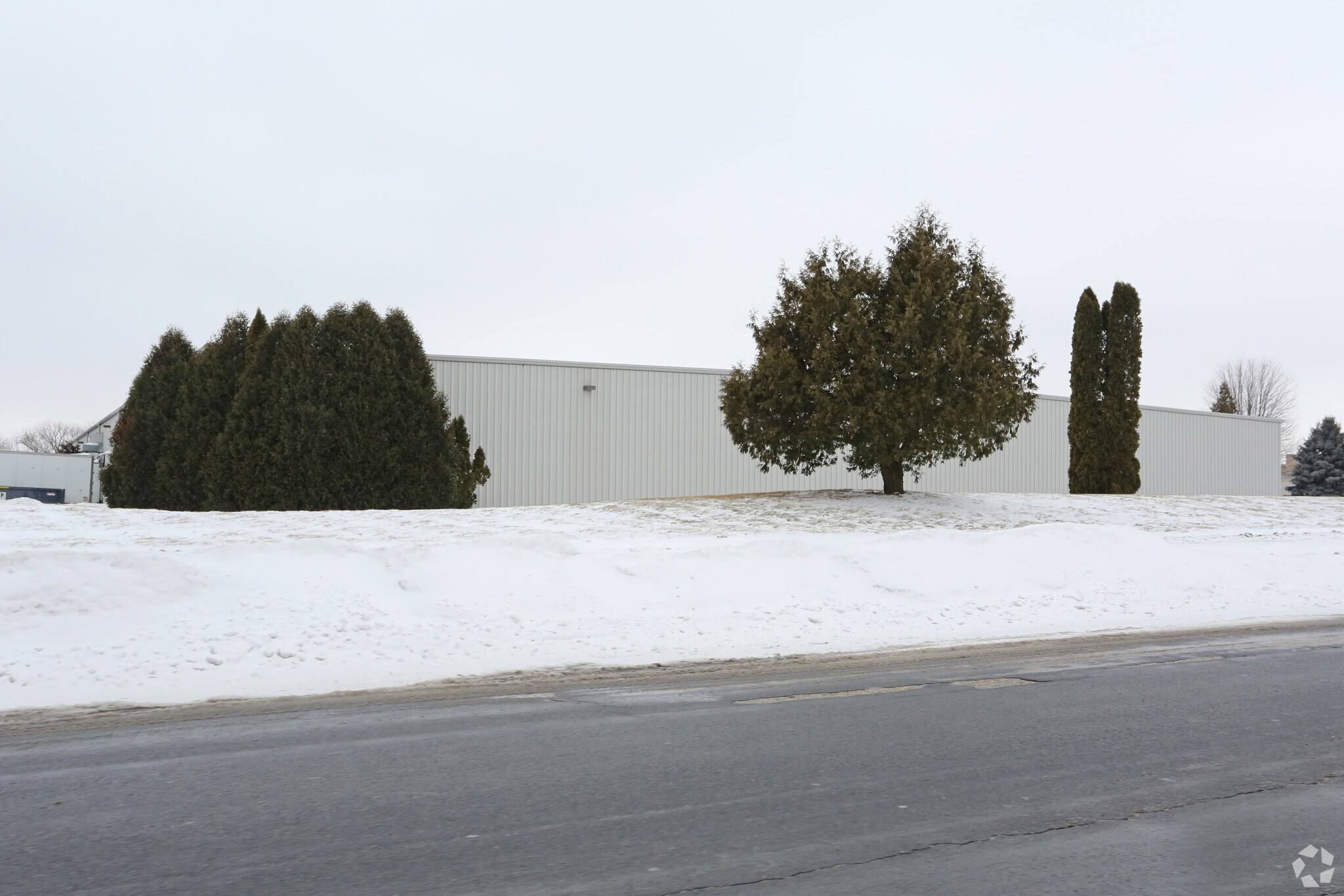 1615 Grebby St, Delavan, WI for sale Primary Photo- Image 1 of 1