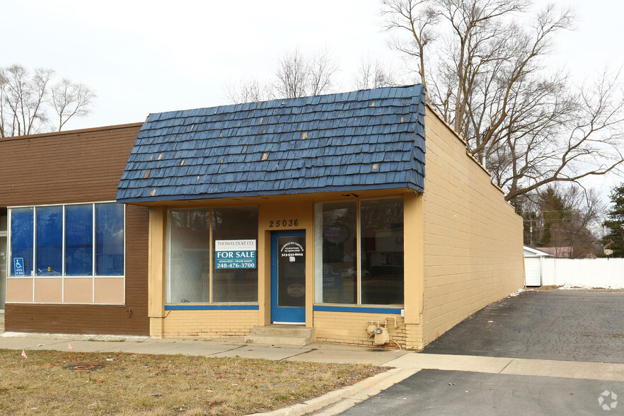 25036 W 6 Mile Rd, Redford, MI for sale - Primary Photo - Image 1 of 1