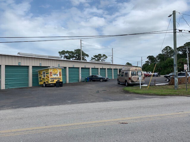 600 N 39th St, Fort Pierce, FL for lease - Building Photo - Image 3 of 5