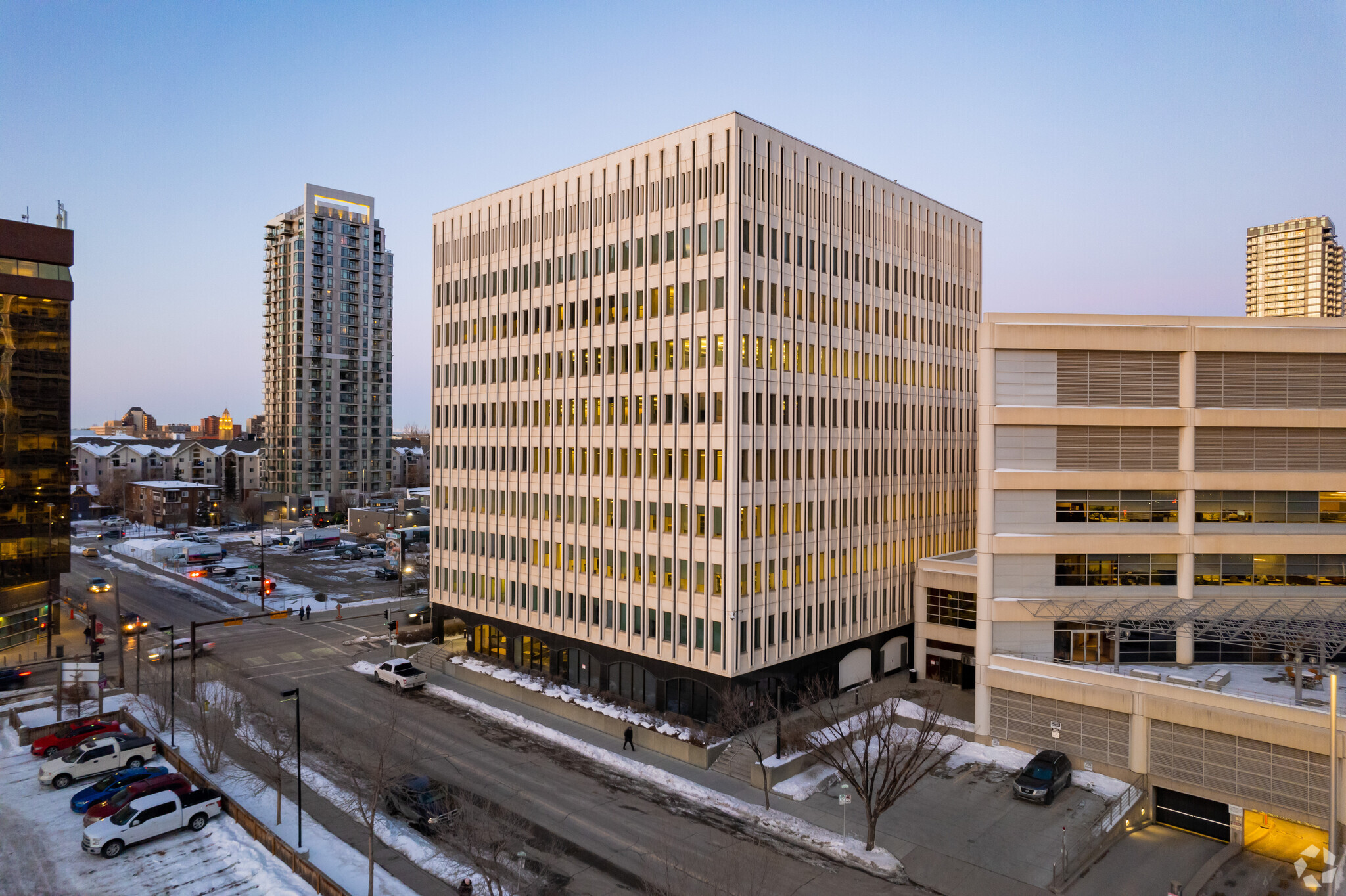 110 12th Ave SW, Calgary, AB for sale Primary Photo- Image 1 of 1