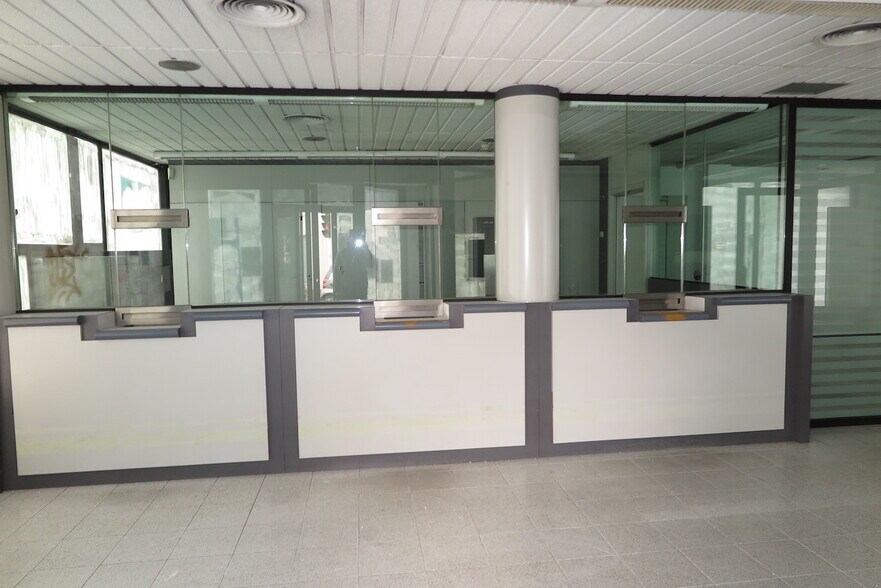 View Photo