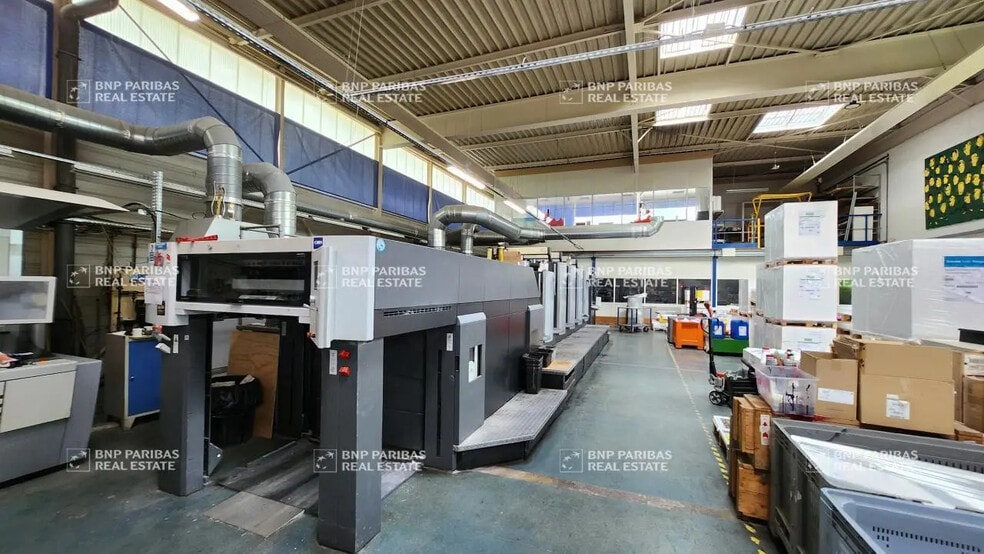 Flex in Champigny-sur-Marne for sale - Building Photo - Image 2 of 12