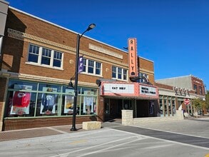 623 N Manhattan Ave, Manhattan, KS for lease Building Photo- Image 2 of 20