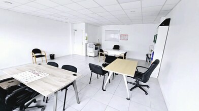 12 Avenue De L'Europe, Villiers-le-Bel for lease Interior Photo- Image 1 of 3