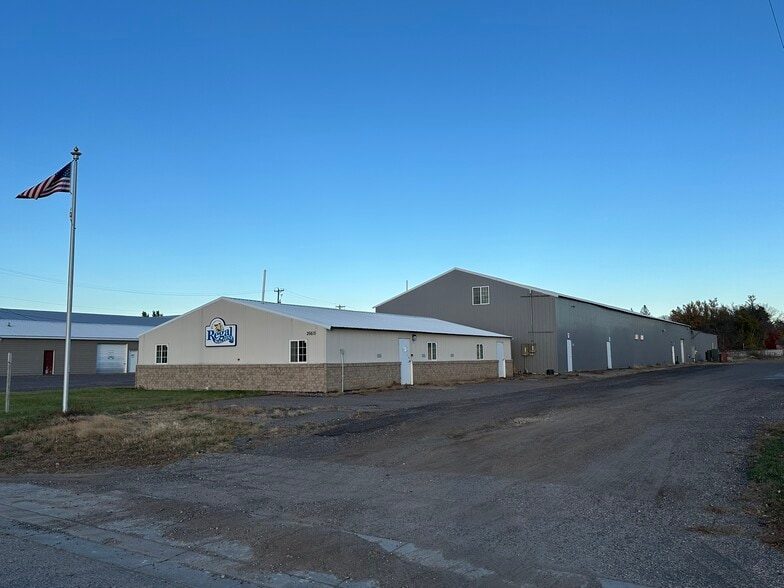 26615 Fallbrook Ave, Wyoming, MN for sale - Building Photo - Image 1 of 17