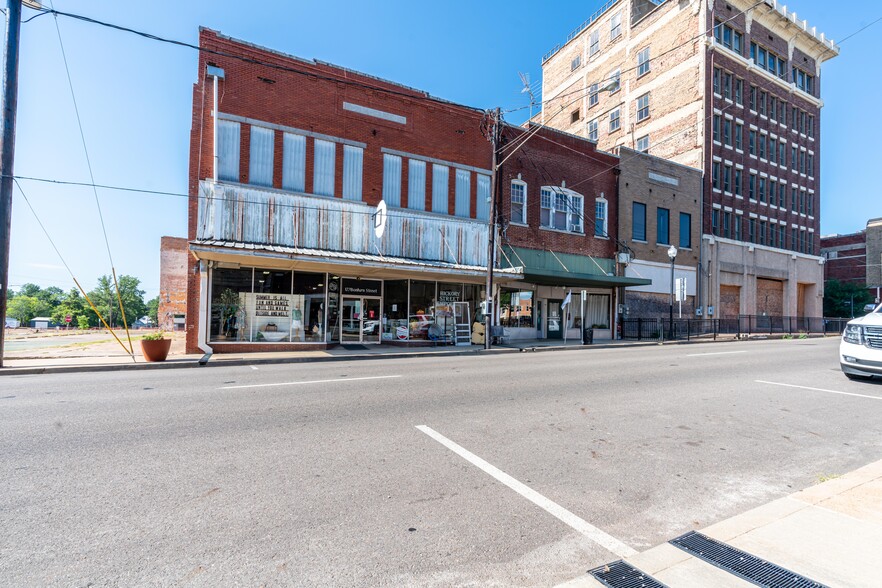 122 Bonham St, Paris, TX for sale - Building Photo - Image 1 of 1