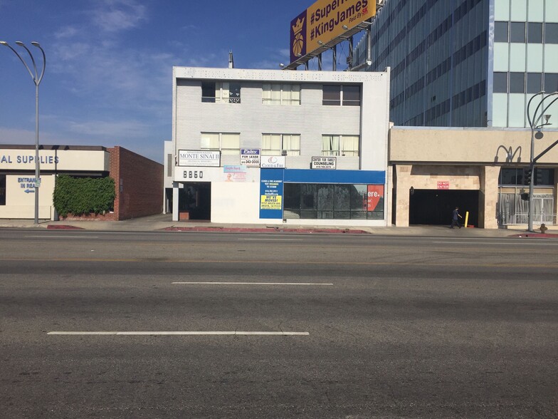 6850 Van Nuys Blvd, Van Nuys, CA for lease - Building Photo - Image 1 of 2