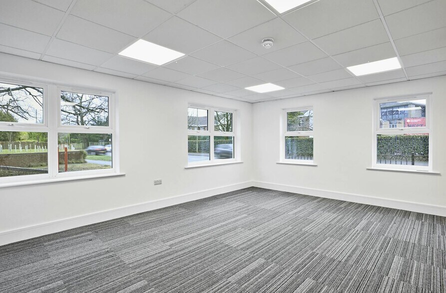 41 Ramshill, Petersfield for lease - Building Photo - Image 2 of 7