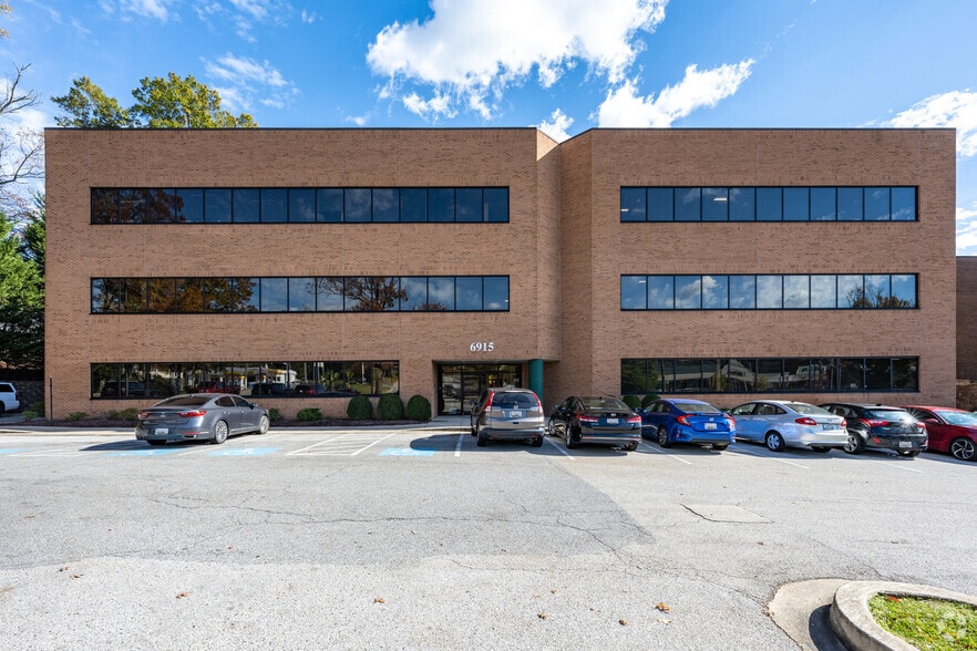 6915 Laurel Bowie Rd, Bowie, MD for lease - Building Photo - Image 3 of 4