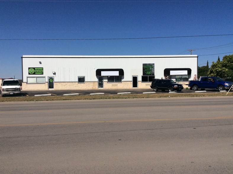 900 S Midkiff Rd, Midland, TX for lease - Primary Photo - Image 1 of 8