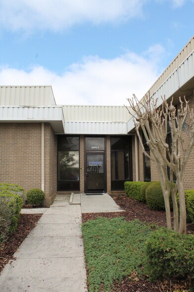 315 Wynn Dr NW, Huntsville, AL for lease - Building Photo - Image 3 of 5