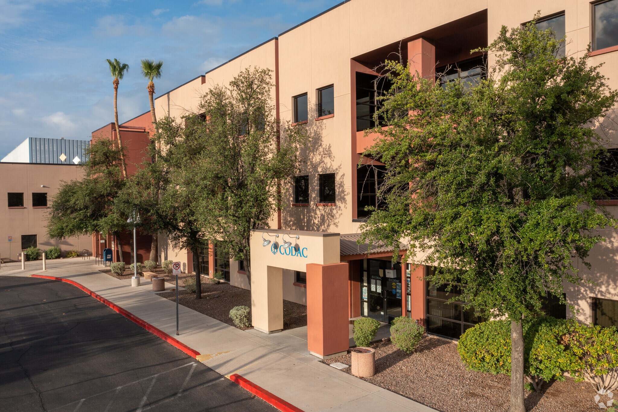 630 N Alvernon Way, Tucson, AZ 85711 North Alvernon Medical Center