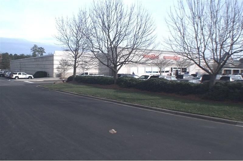 201 Crossroads Blvd, Cary, NC 27518