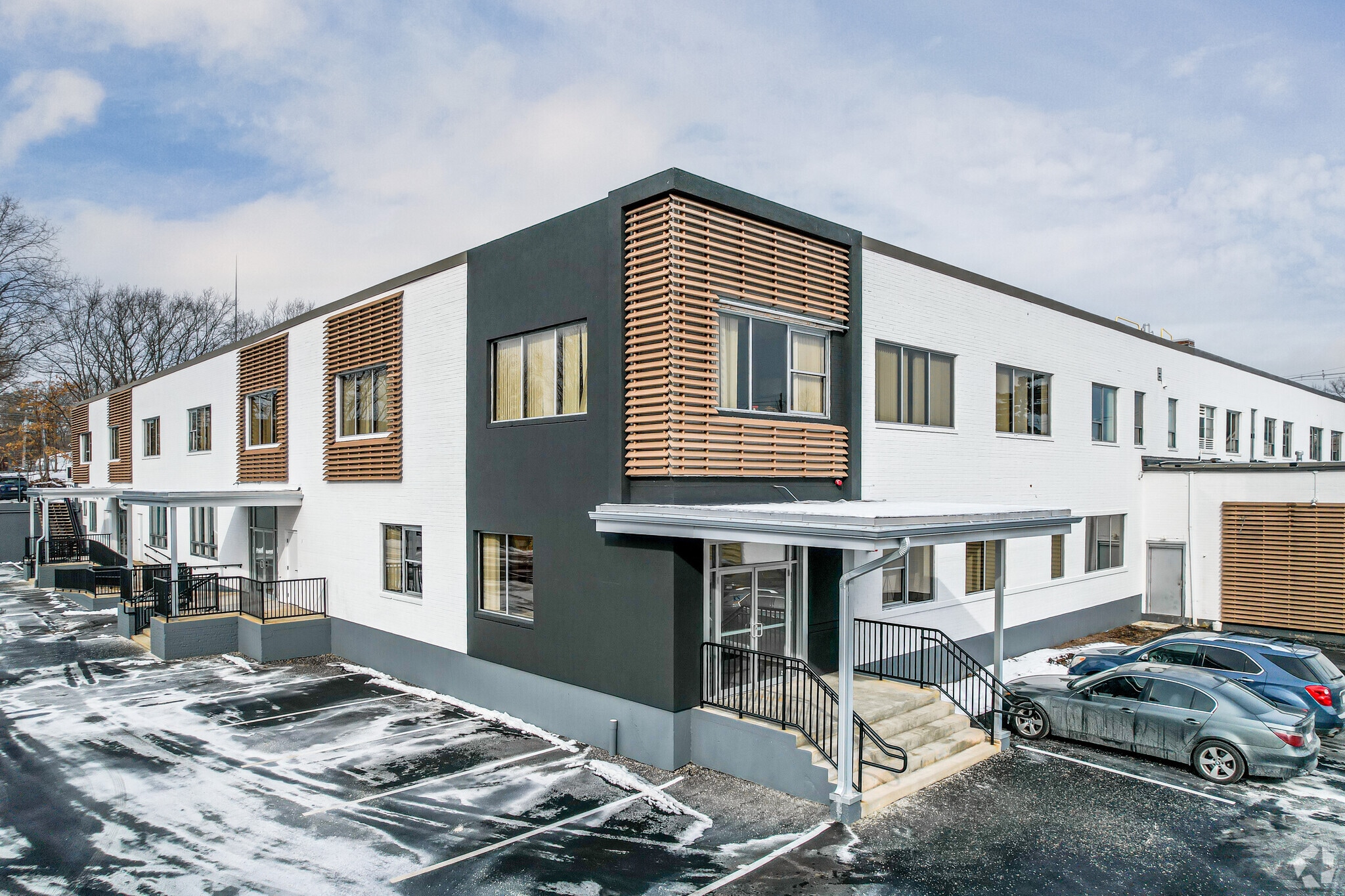 25-29 Needham St, Newton, MA for lease Building Photo- Image 1 of 21