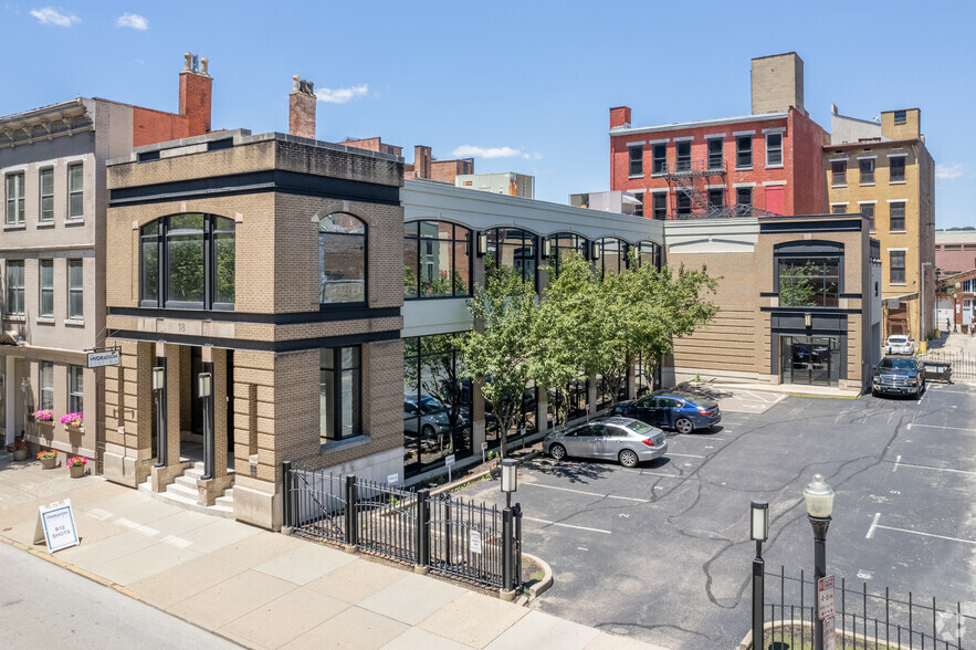 18 W 9th St, Cincinnati, OH for sale - Primary Photo - Image 1 of 1