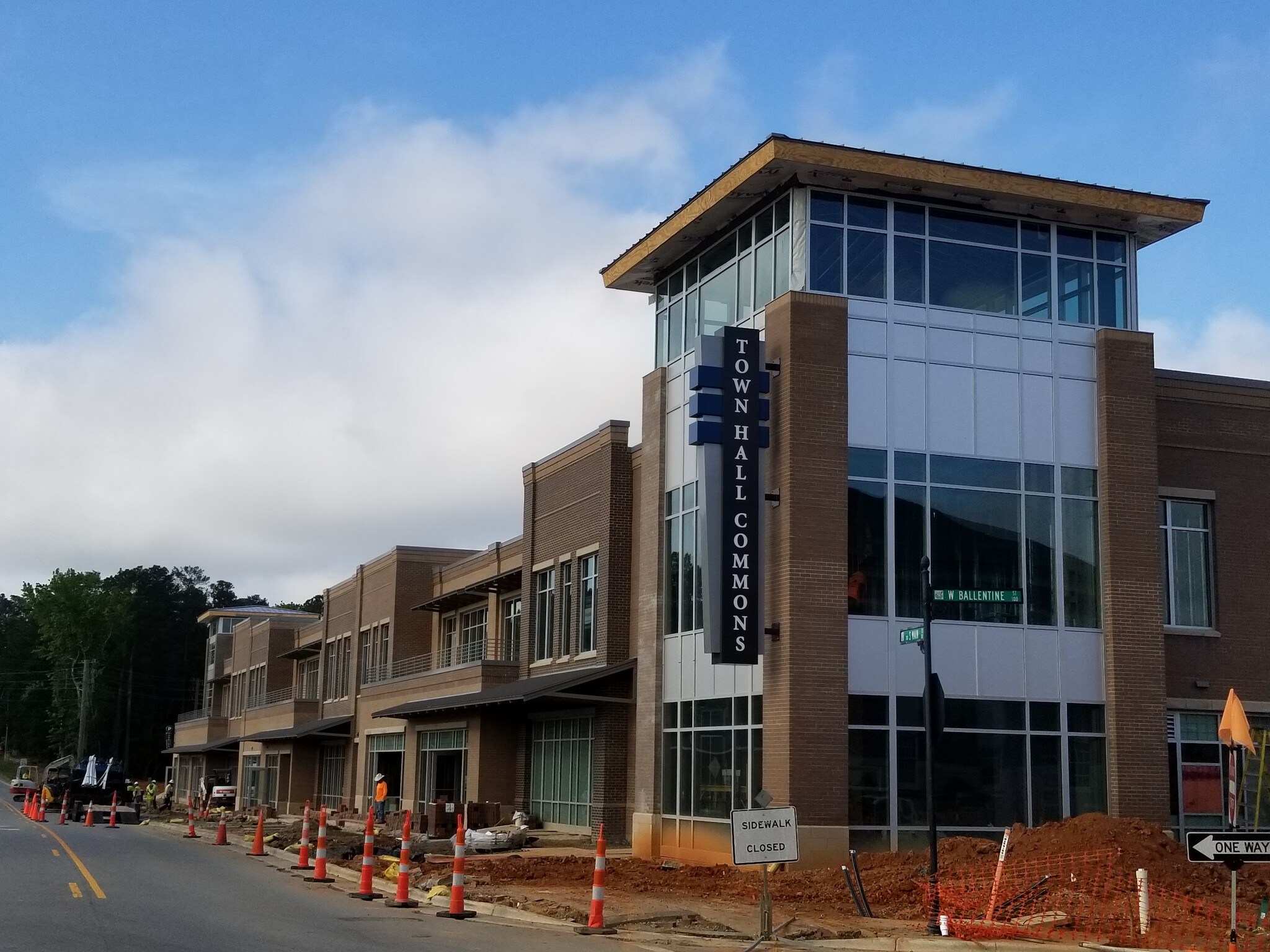 242 S Main St, Holly Springs, NC for sale Primary Photo- Image 1 of 1