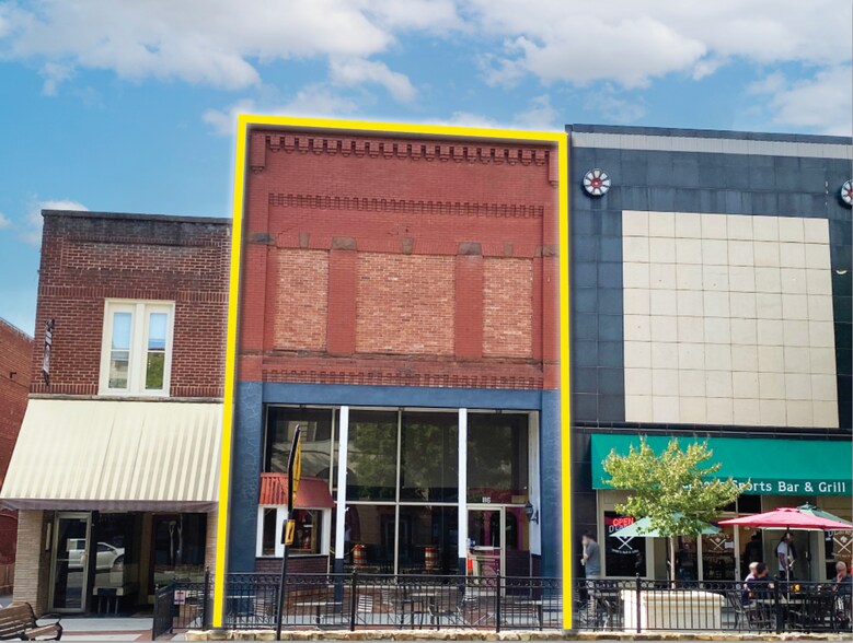 116 W Broad St, Statesville, NC 28677