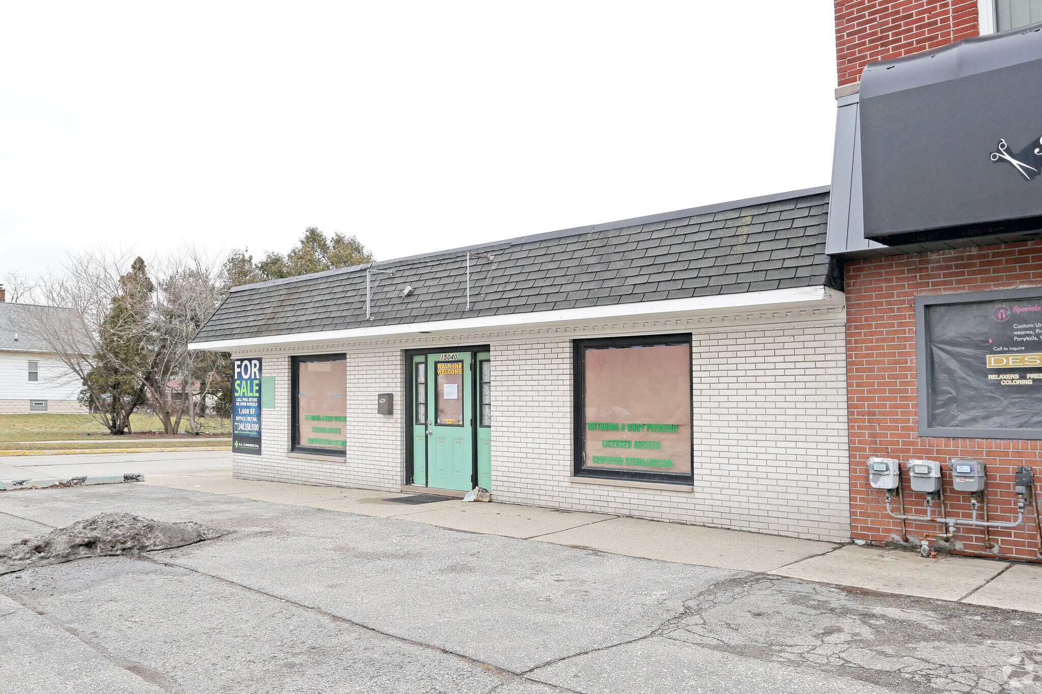 15040 E 9 Mile Rd, Eastpointe, MI for sale Primary Photo- Image 1 of 1