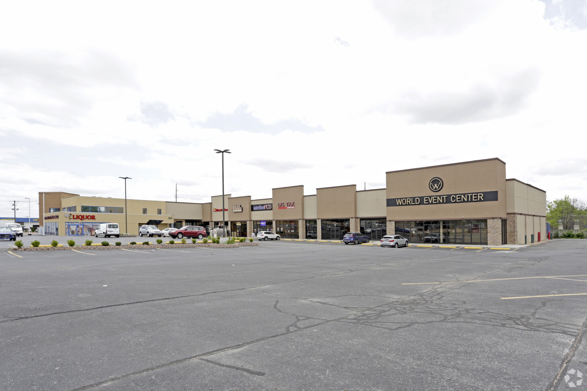 1900 S 8th St, Rogers, AR for sale Building Photo- Image 1 of 1