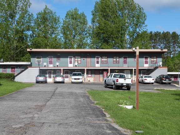 1140 S Mitchell St, Cadillac, MI for sale - Building Photo - Image 1 of 1