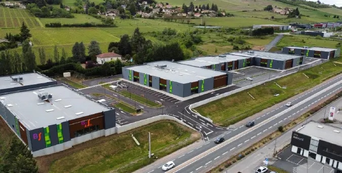 Retail in Anse for lease - Building Photo - Image 2 of 7