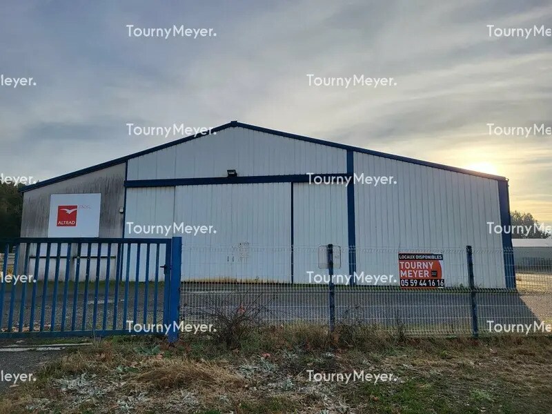 Vente Local d'activités 742 m² - Photo 1