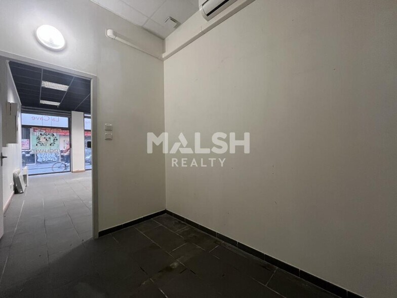 Retail in Lyon for lease - Interior Photo - Image 3 of 4
