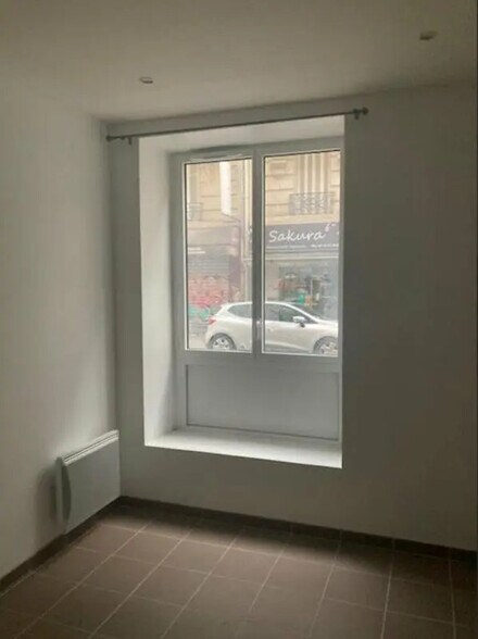 Retail in Paris for lease - Building Photo - Image 2 of 8