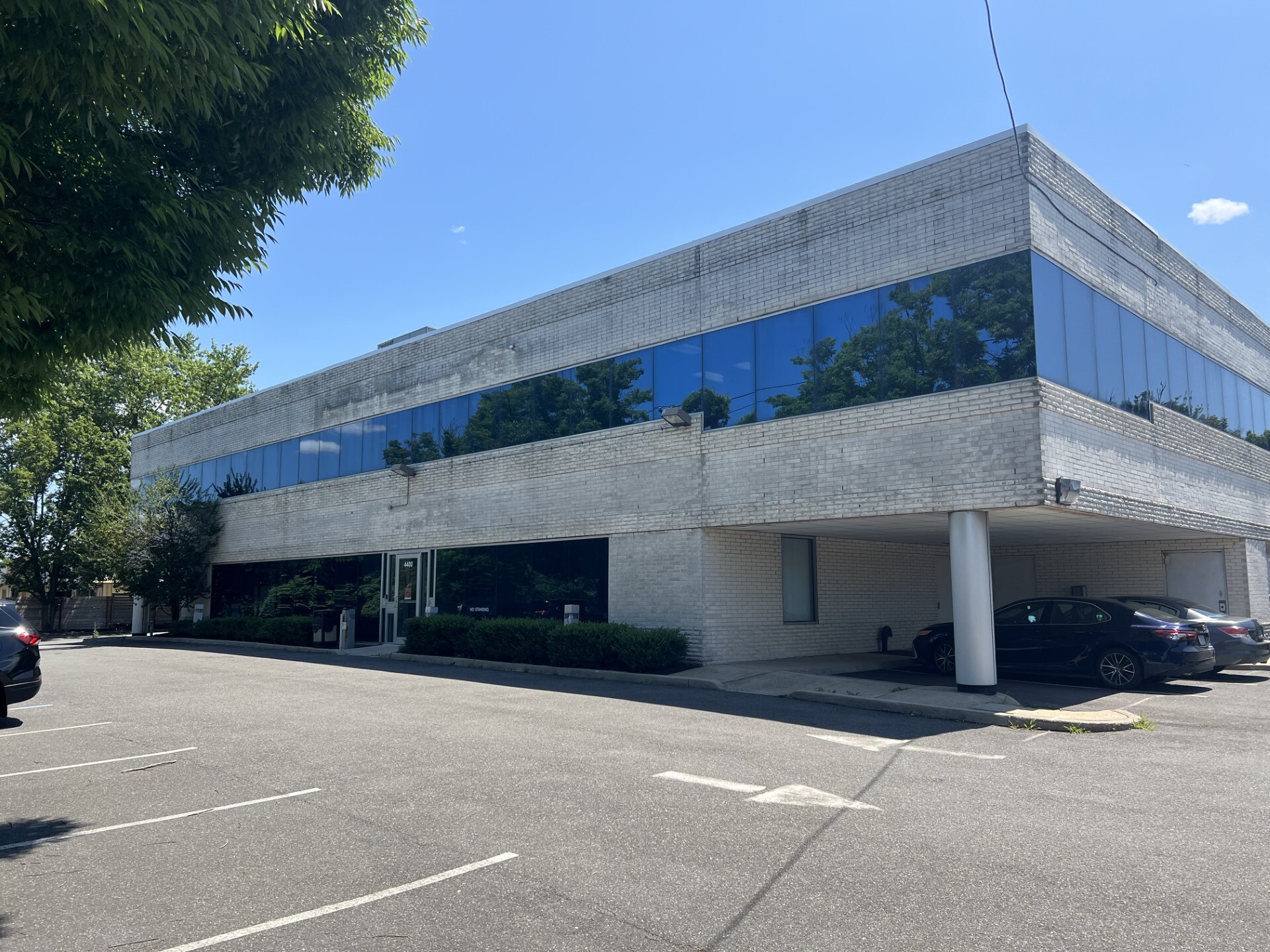 4400 Veterans Memorial Hwy, Holbrook, NY for lease Building Photo- Image 1 of 20