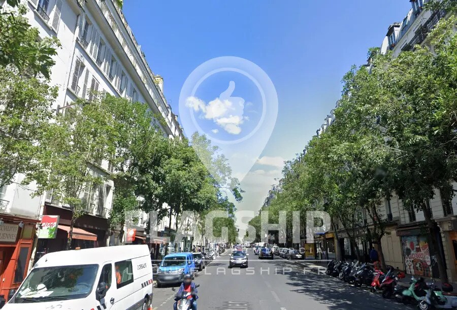 Retail in Paris for lease Building Photo- Image 1 of 2