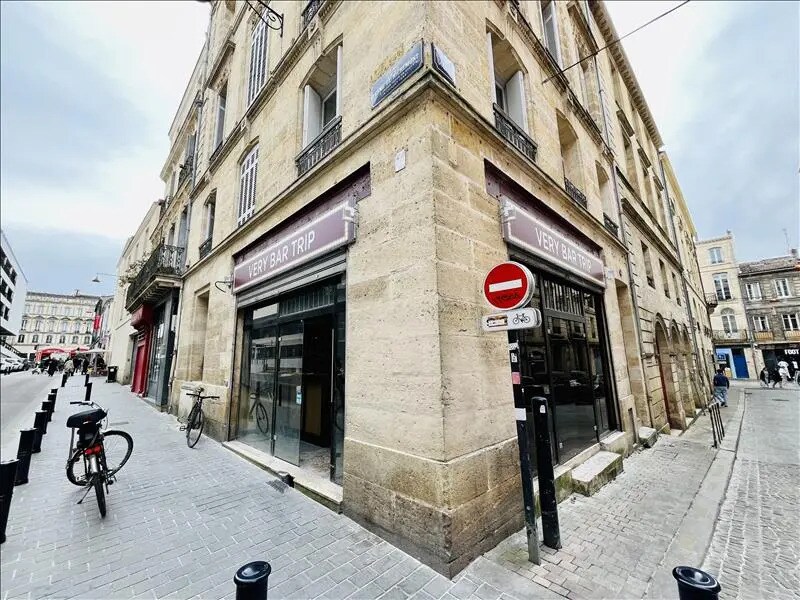 Retail in Bordeaux for lease Building Photo- Image 1 of 6