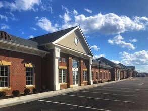 8250 Kenwood Rd, Cincinnati, OH for lease Building Photo- Image 1 of 1