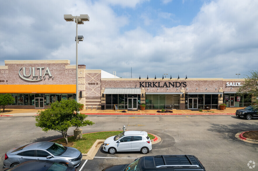 10900 Lakeline Mall Blvd, Austin, TX for lease - Building Photo - Image 3 of 10