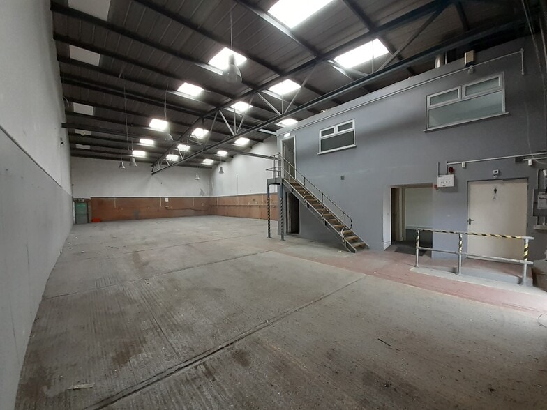 730 London Rd, Grays for lease - Interior Photo - Image 3 of 3