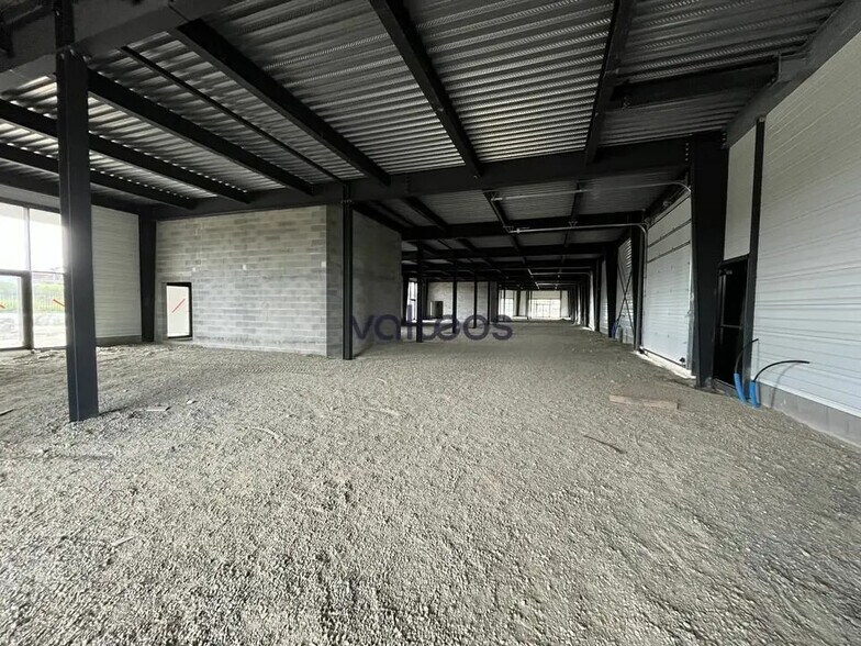 Flex in Pinsaguel for lease - Interior Photo - Image 3 of 8