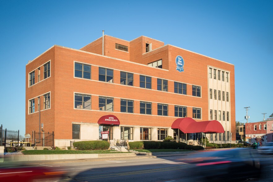 4541 N Prospect Ave, Peoria Heights, IL 61616