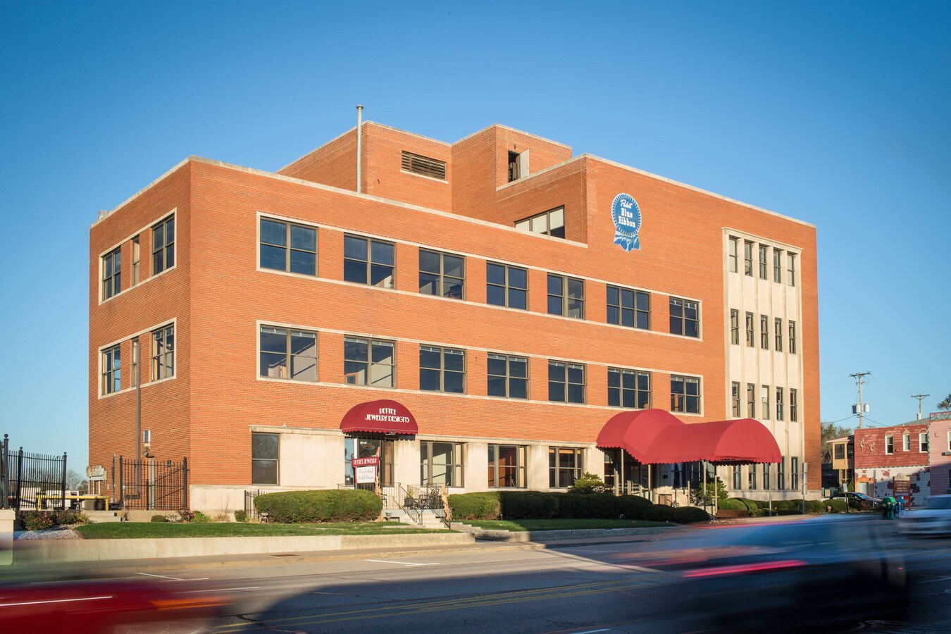 4541 N Prospect Ave, Peoria Heights, IL 61616