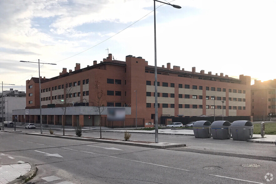 Calle Labrador, 10, Navalcarnero, Madrid for lease - Building Photo - Image 2 of 2