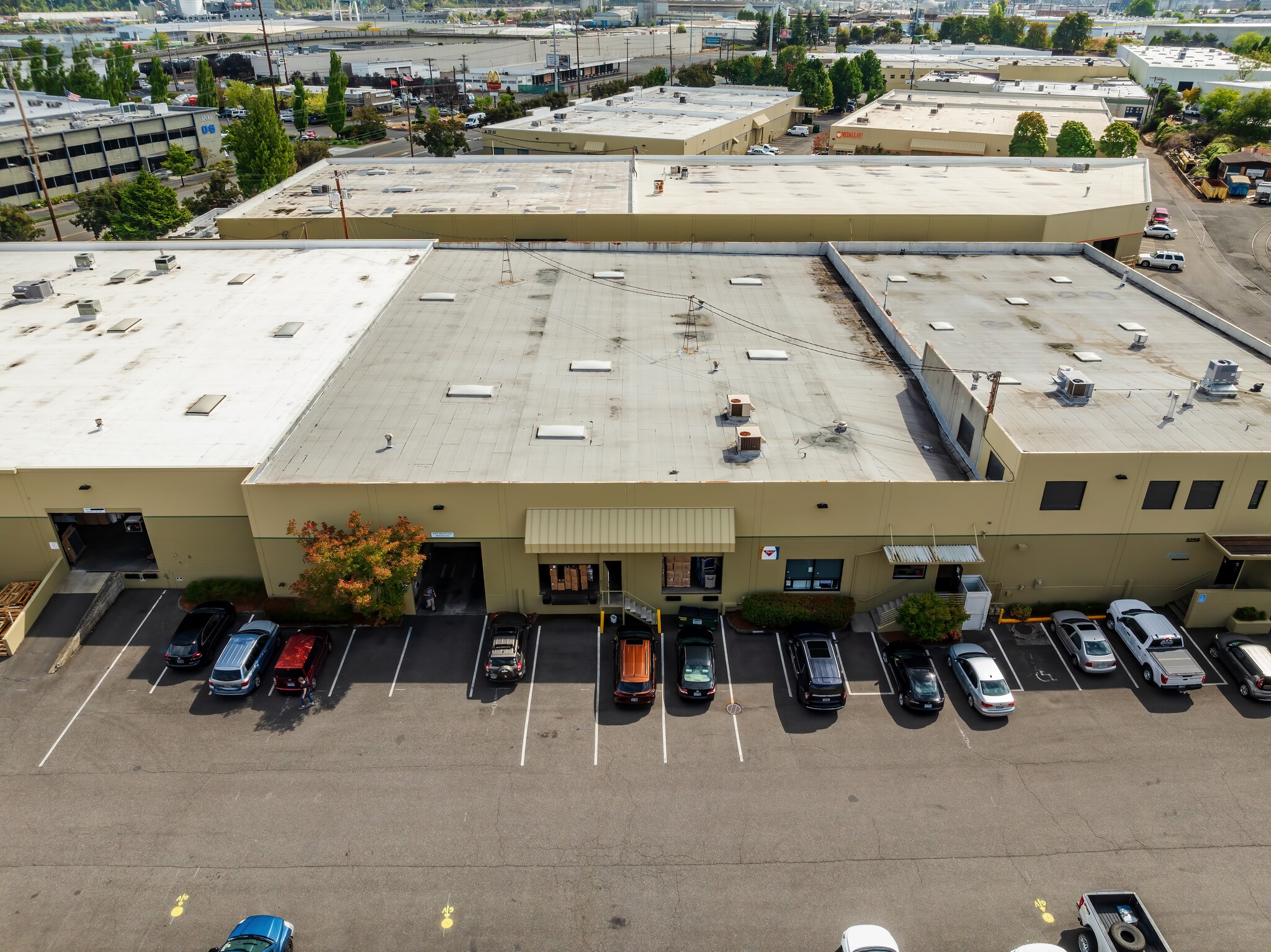 3241-3255 NW Yeon Ave, Portland, OR for lease Building Photo- Image 1 of 1