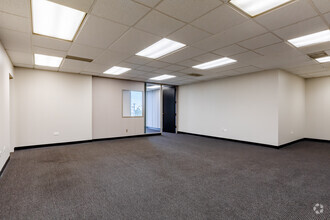 800 Roosevelt Rd, Glen Ellyn, IL for lease Interior Photo- Image 2 of 5