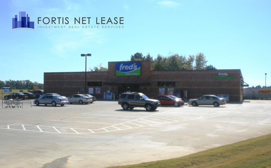 1898 Spillway Rd, Brandon, MS for sale - Building Photo - Image 1 of 1