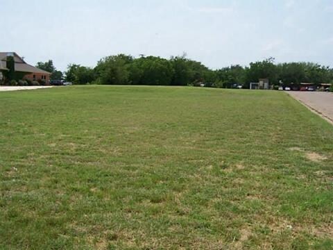 219 N Ridgeway Dr, Cleburne, TX for sale - Primary Photo - Image 1 of 1