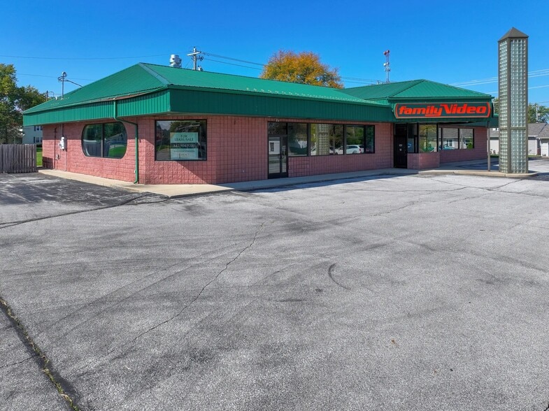 405 N Line St, Columbia City, IN for lease - Building Photo - Image 2 of 5