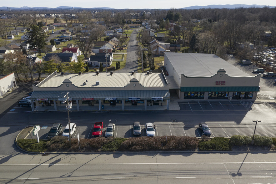 6483 Carlisle Pike, Mechanicsburg, PA for sale - Primary Photo - Image 1 of 1