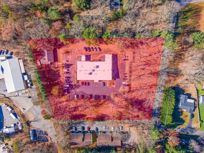 997 US 70 Hwy, Black Mountain, NC for sale - Building Photo - Image 1 of 1