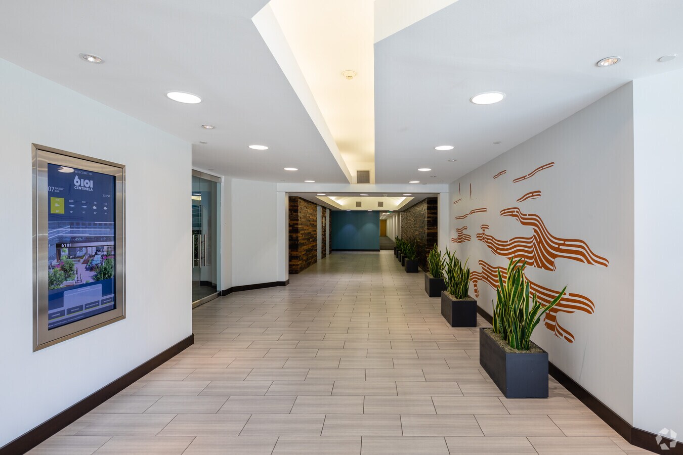 Doubletree Hotel West Centinela Avenue Culver City Ca 6101 W Centinela Ave, Culver City, CA 90230 - Playa Gateway | LoopNet