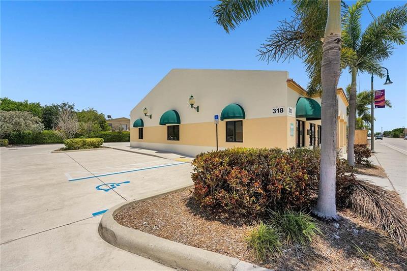 318 S Dixie Hwy, Lake Worth, FL for lease - Building Photo - Image 3 of 10